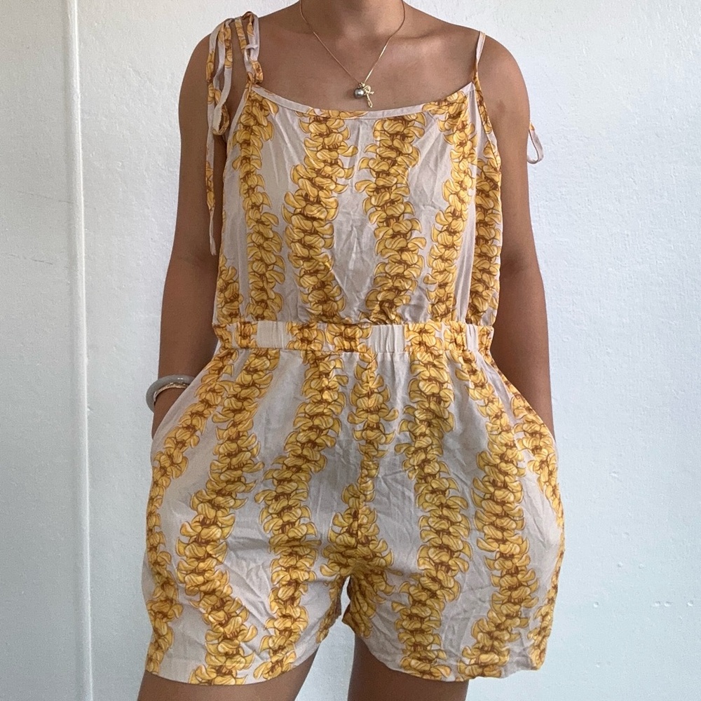 BNWT LEIKINIS ROMPER